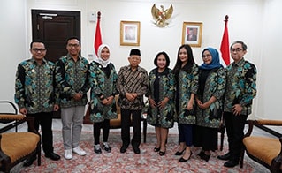STEM - Bersama Ketua Umum Akumandiri IUMKM Indonesia Bertemu Wakil Presiden K.H Ma'ruf Amin Bahas Pengembangan UMKM Prioritas Pemerintah STEM - Bersama Ketua Umum Akumandiri IUMKM Indonesia Bertemu Wakil Presiden K.H Ma'ruf Amin Bahas Pengembangan UMKM Prioritas Pemerintah