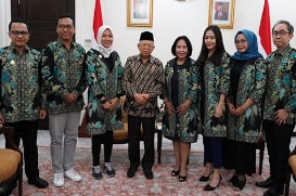Wapres RI K.H. Ma’ruf Amin Menerima Pengurus Assosiasi IUMKM Indonesia Wapres RI K.H. Ma’ruf Amin Menerima Pengurus Assosiasi IUMKM Indonesia